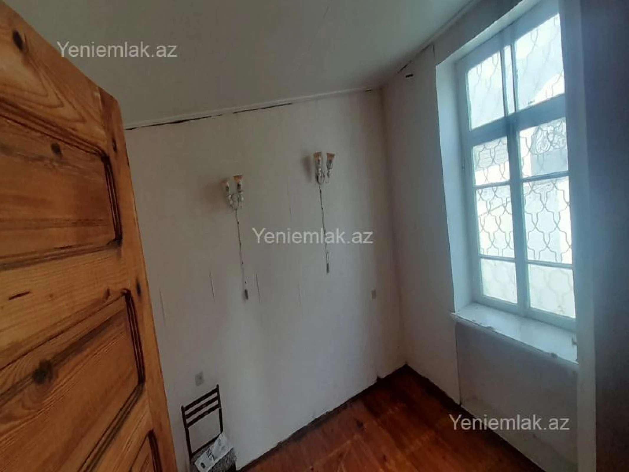 Satılır 5 otaqlı həyət evi 200 m²