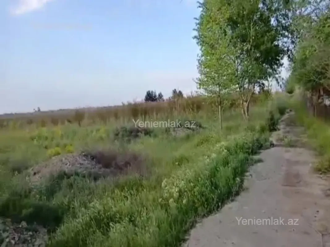 Satılır 16 otaqlı obyekt 60000 m²