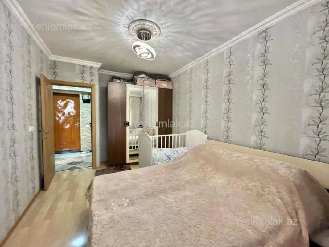 Satılır 2 otaqlı köhnə tikili 40 m²