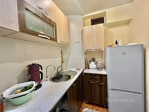 Satılır 2 otaqlı köhnə tikili 40 m²