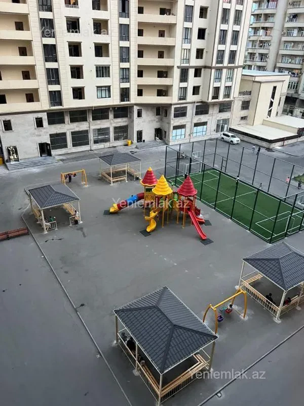 Satılır 3 otaqlı yeni tikili 150 m²