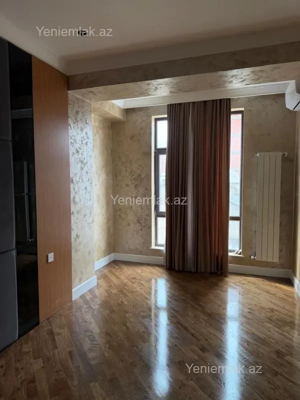 Satılır 3 otaqlı yeni tikili 110 m²