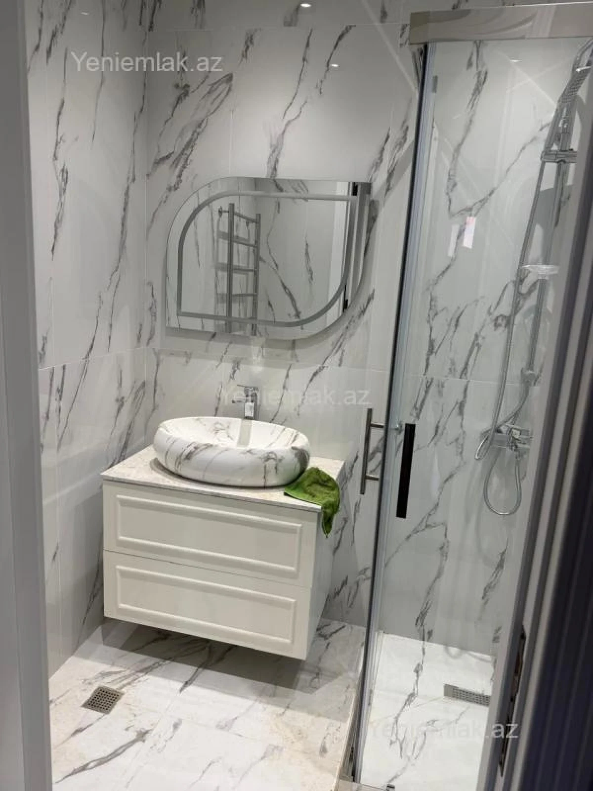 Satılır 3 otaqlı yeni tikili 110 m²