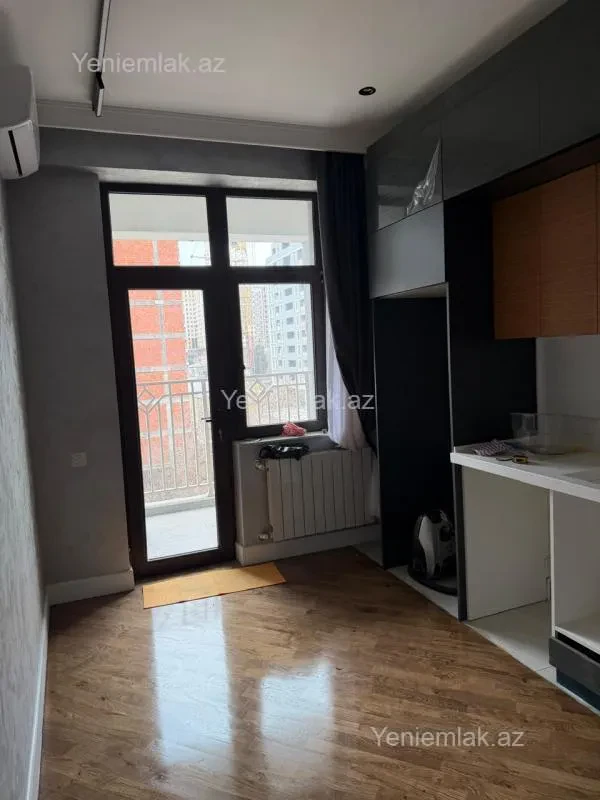 Satılır 3 otaqlı yeni tikili 110 m²