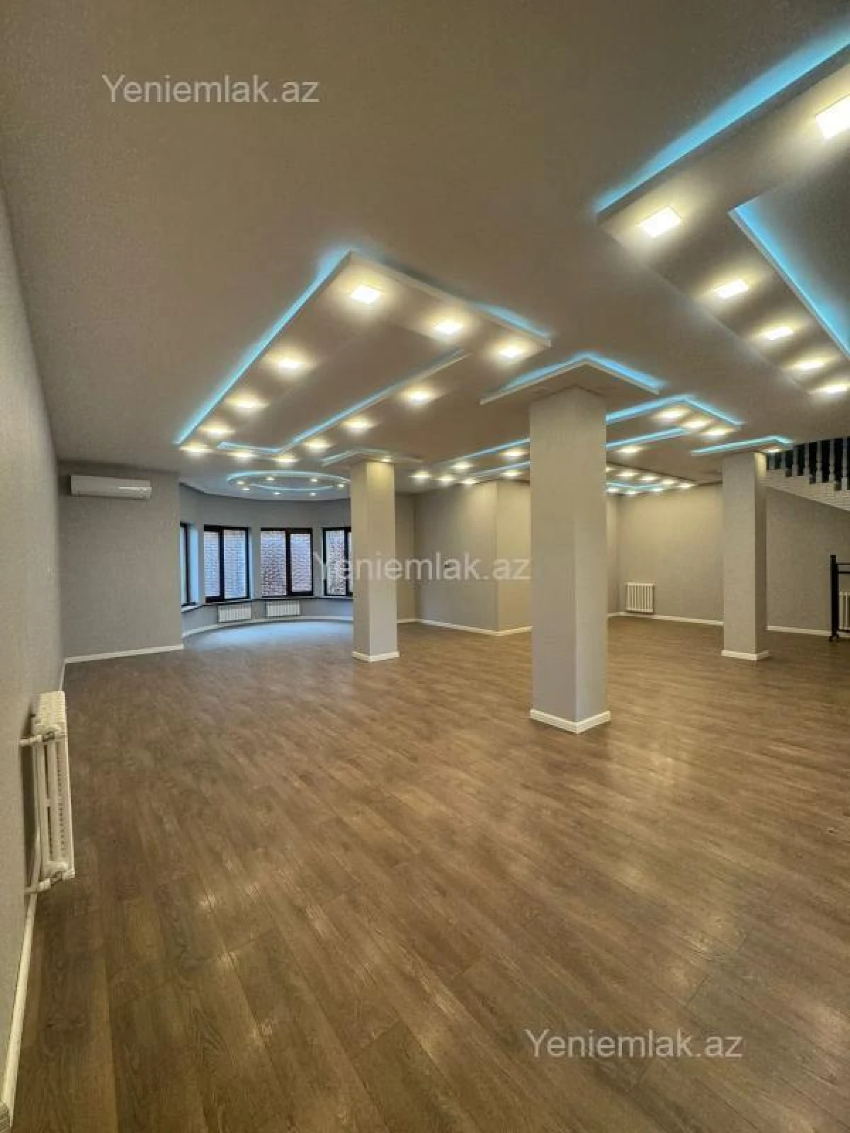Satılır 6 otaqlı həyət evi 400 m²