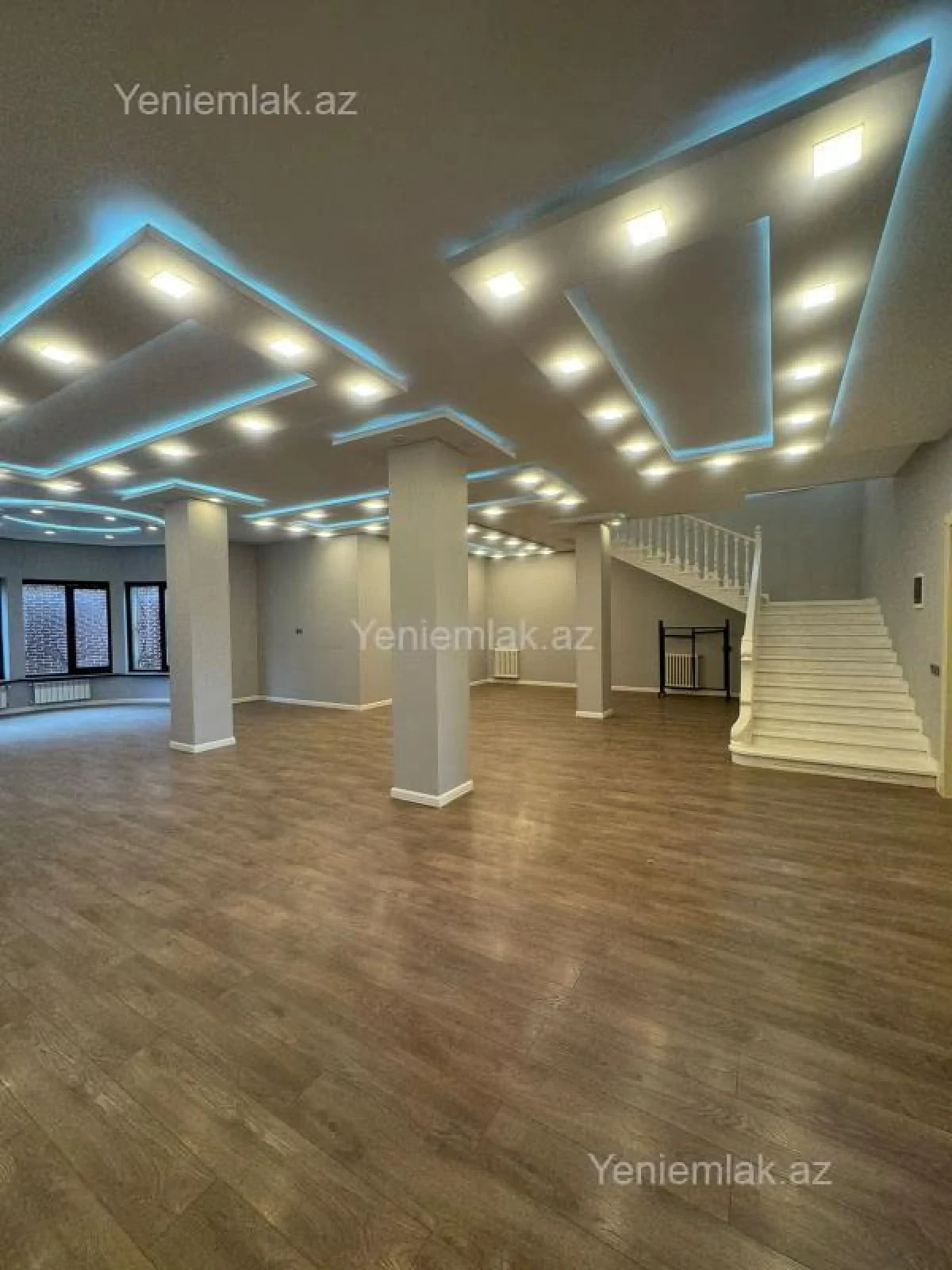 Satılır 6 otaqlı həyət evi 400 m²