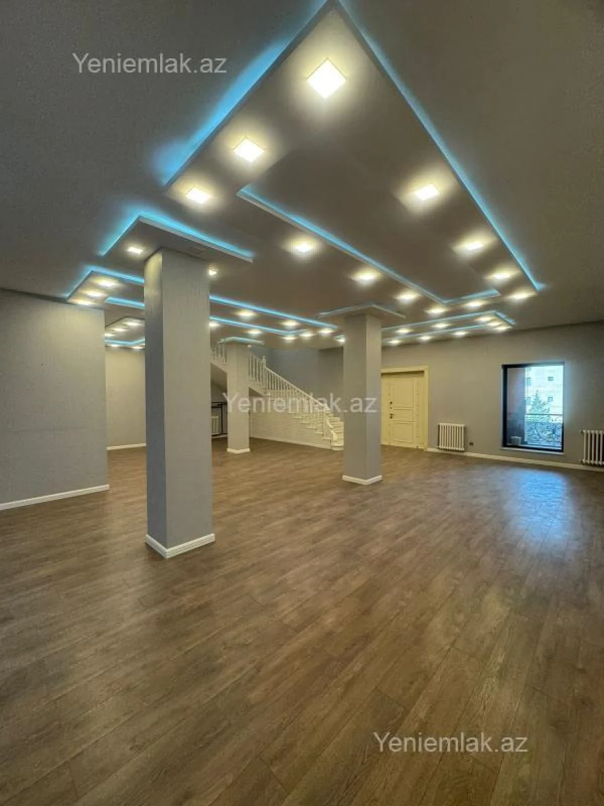 Satılır 6 otaqlı həyət evi 400 m²