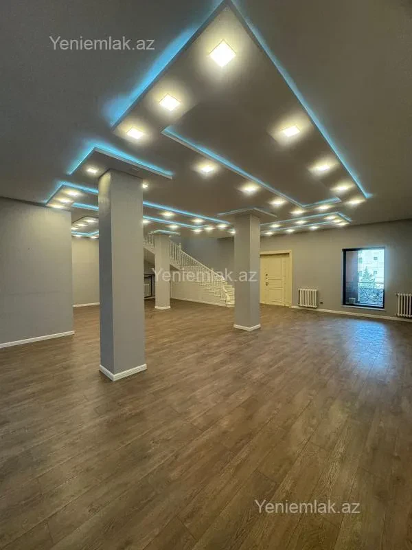 Satılır 6 otaqlı həyət evi 400 m²