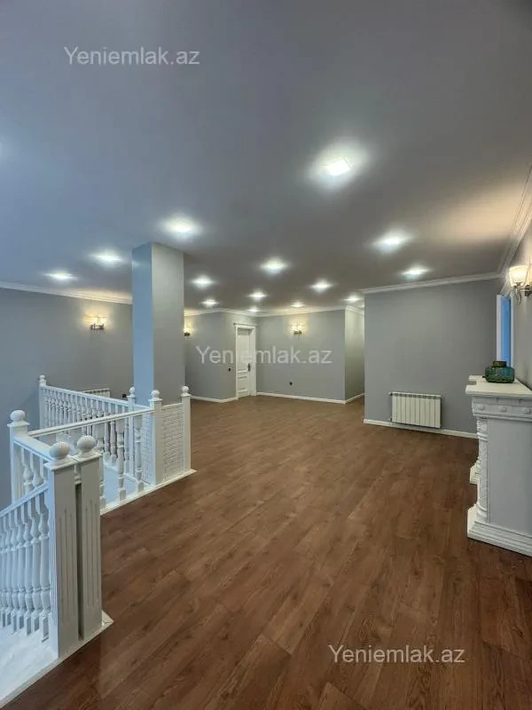 Satılır 6 otaqlı həyət evi 400 m²