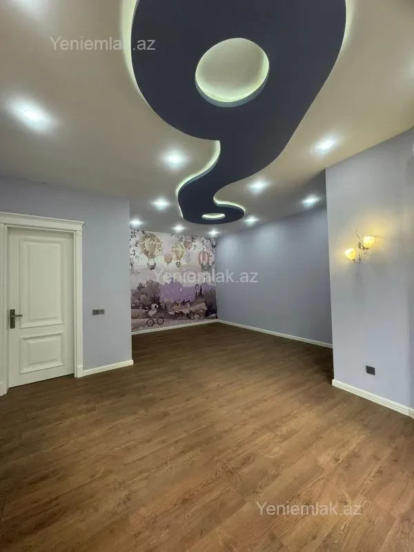 Satılır 6 otaqlı həyət evi 400 m²