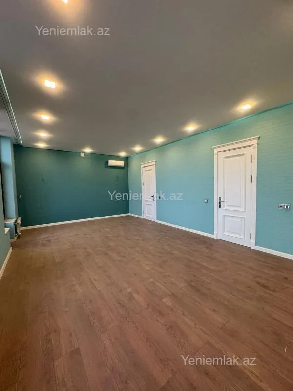 Satılır 6 otaqlı həyət evi 400 m²