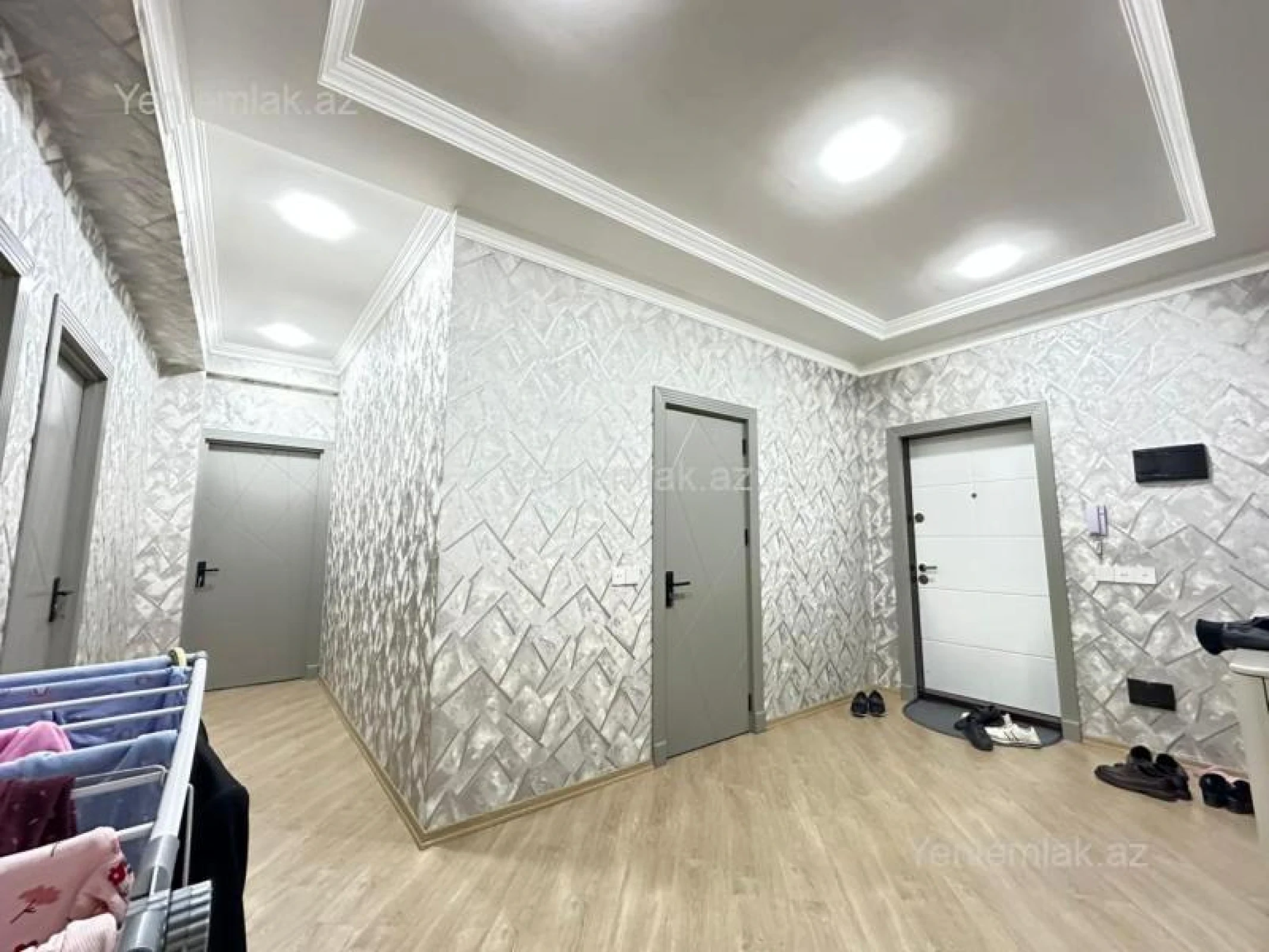 Satılır 2 otaqlı yeni tikili 98 m²