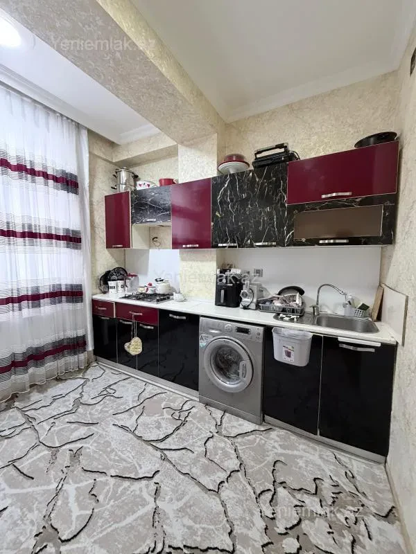 Satılır 2 otaqlı yeni tikili 72 m²