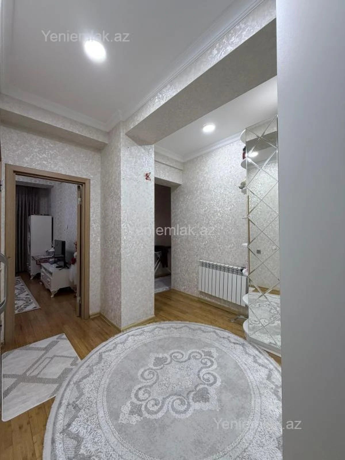 Satılır 2 otaqlı yeni tikili 72 m²