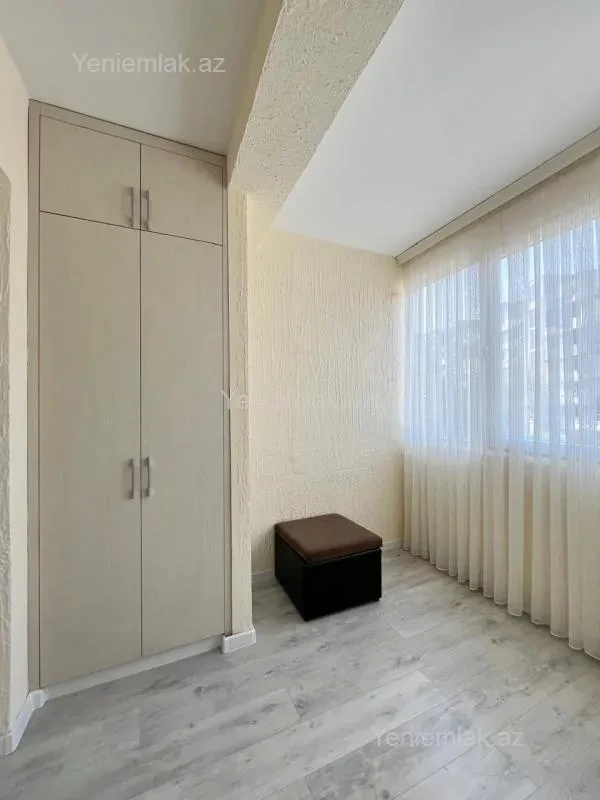 Satılır 2 otaqlı yeni tikili 70 m²