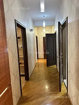 Satılır 4 otaqlı yeni tikili 136 m²