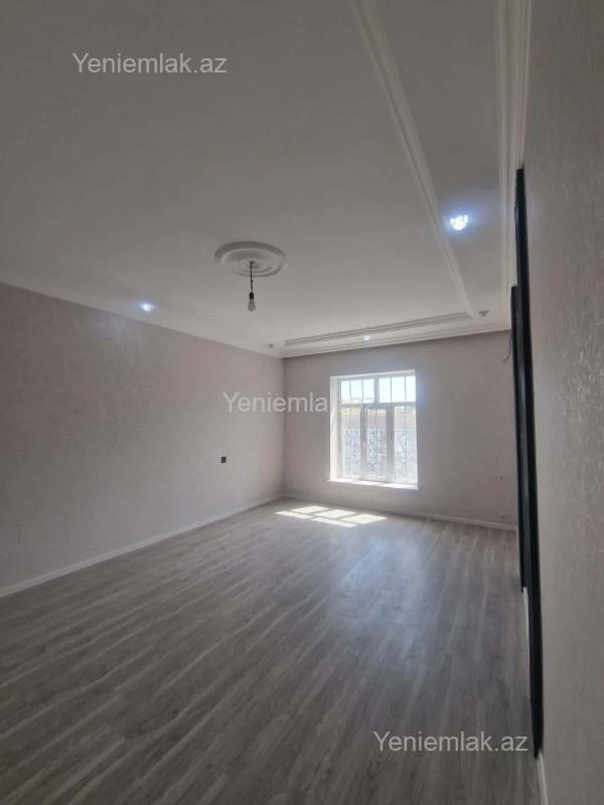 Satılır 4 otaqlı həyət evi 121 m²