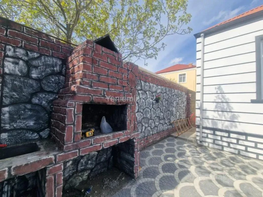 Satılır 4 otaqlı həyət evi 121 m²