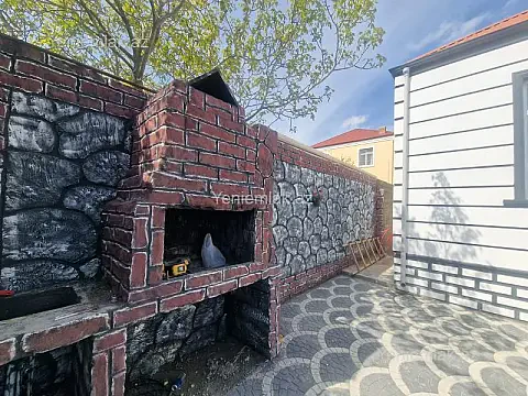 Satılır 4 otaqlı həyət evi 121 m²
