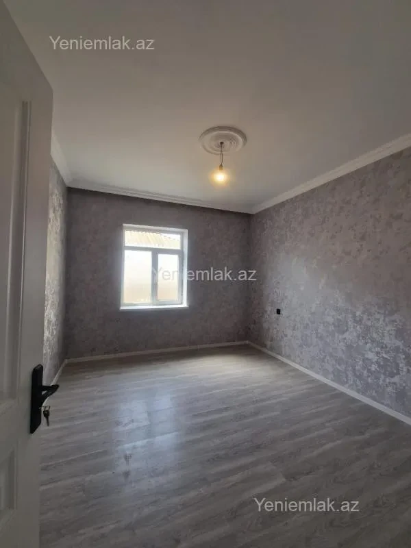 Satılır 4 otaqlı həyət evi 121 m²