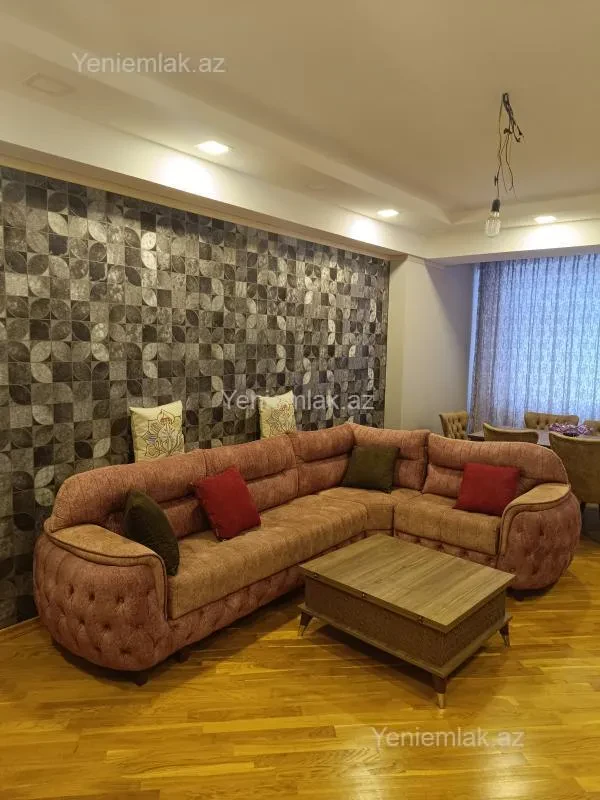 Satılır 3 otaqlı yeni tikili 113.8 m²