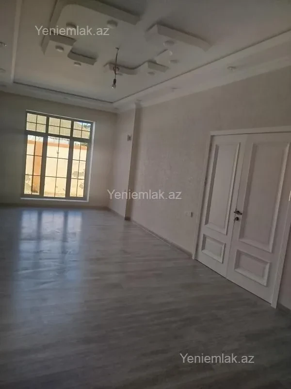 Satılır 7 otaqlı həyət evi 237 m²