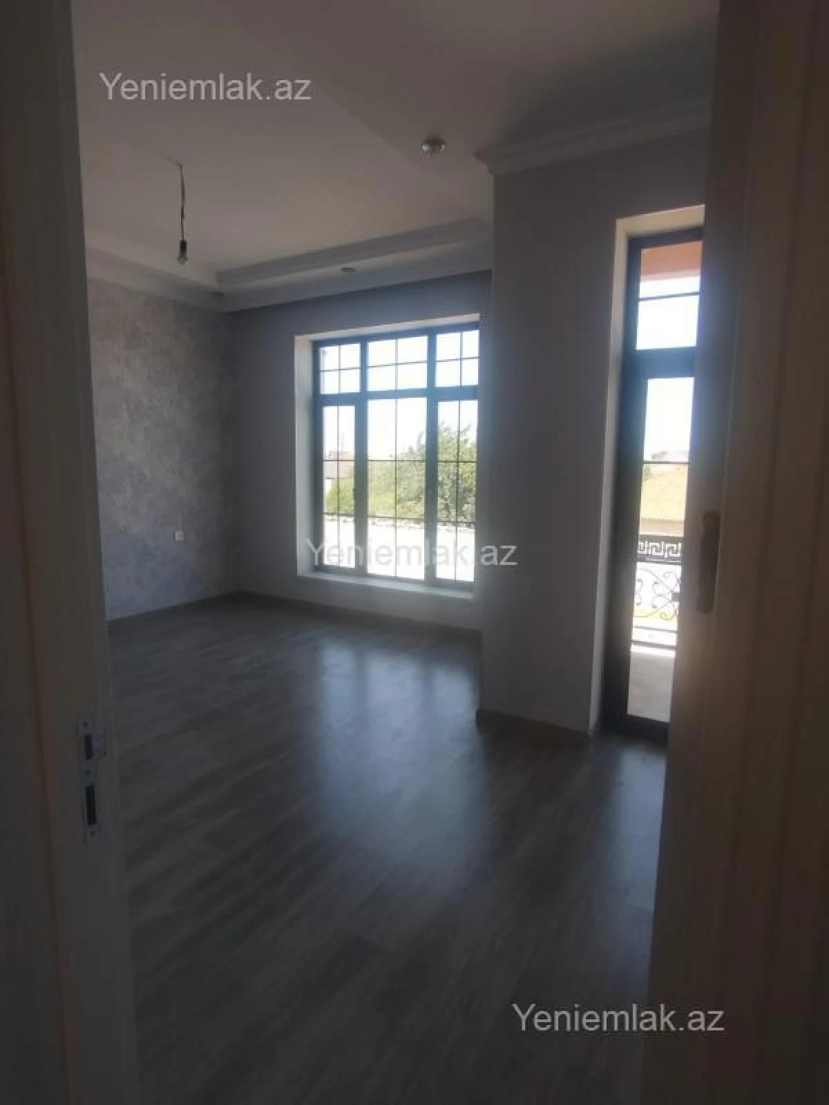 Satılır 7 otaqlı həyət evi 237 m²