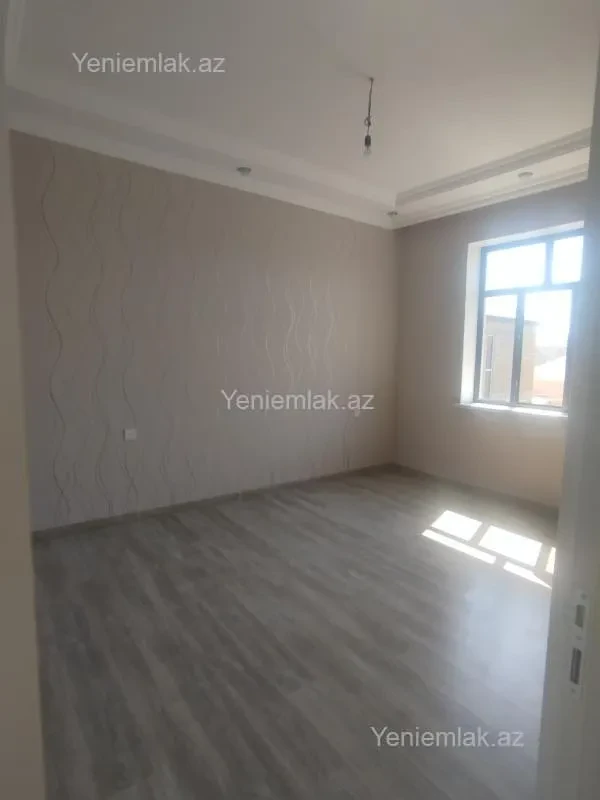 Satılır 7 otaqlı həyət evi 237 m²