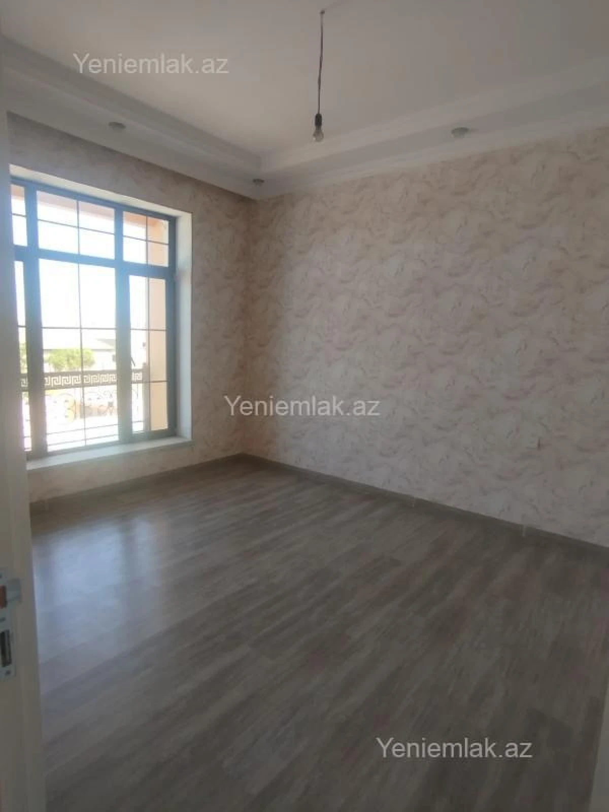 Satılır 7 otaqlı həyət evi 237 m²