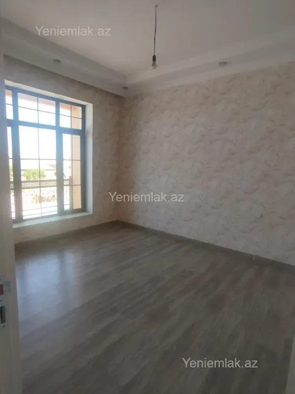 Satılır 7 otaqlı həyət evi 237 m²