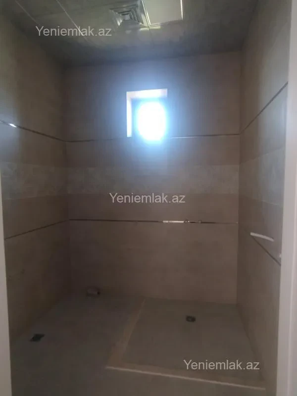 Satılır 7 otaqlı həyət evi 237 m²