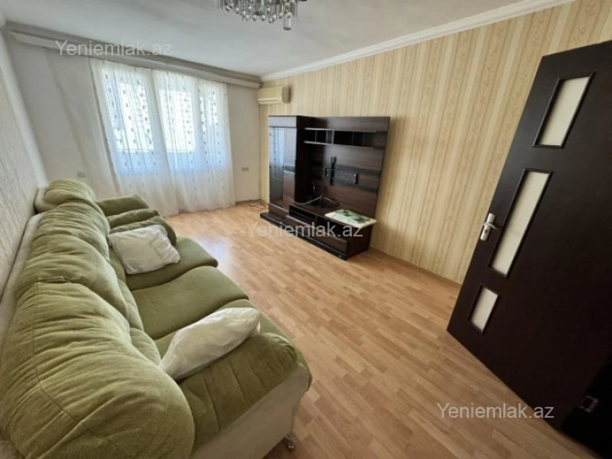 Satılır 3 otaqlı köhnə tikili 75 m²