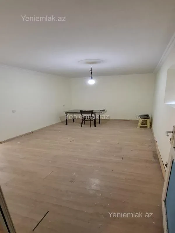 Satılır 3 otaqlı köhnə tikili 59 m²