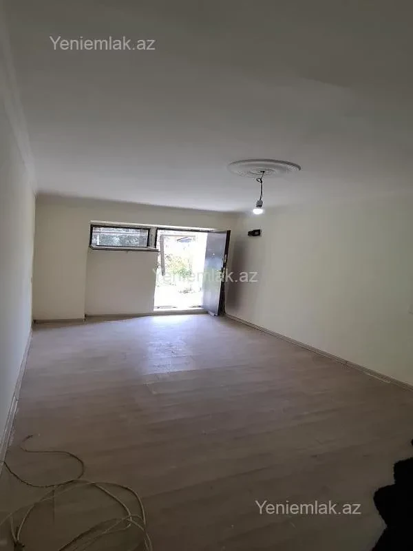 Satılır 3 otaqlı köhnə tikili 59 m²