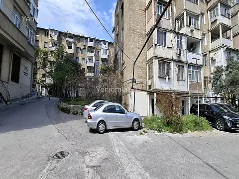 Satılır 3 otaqlı köhnə tikili 59 m²