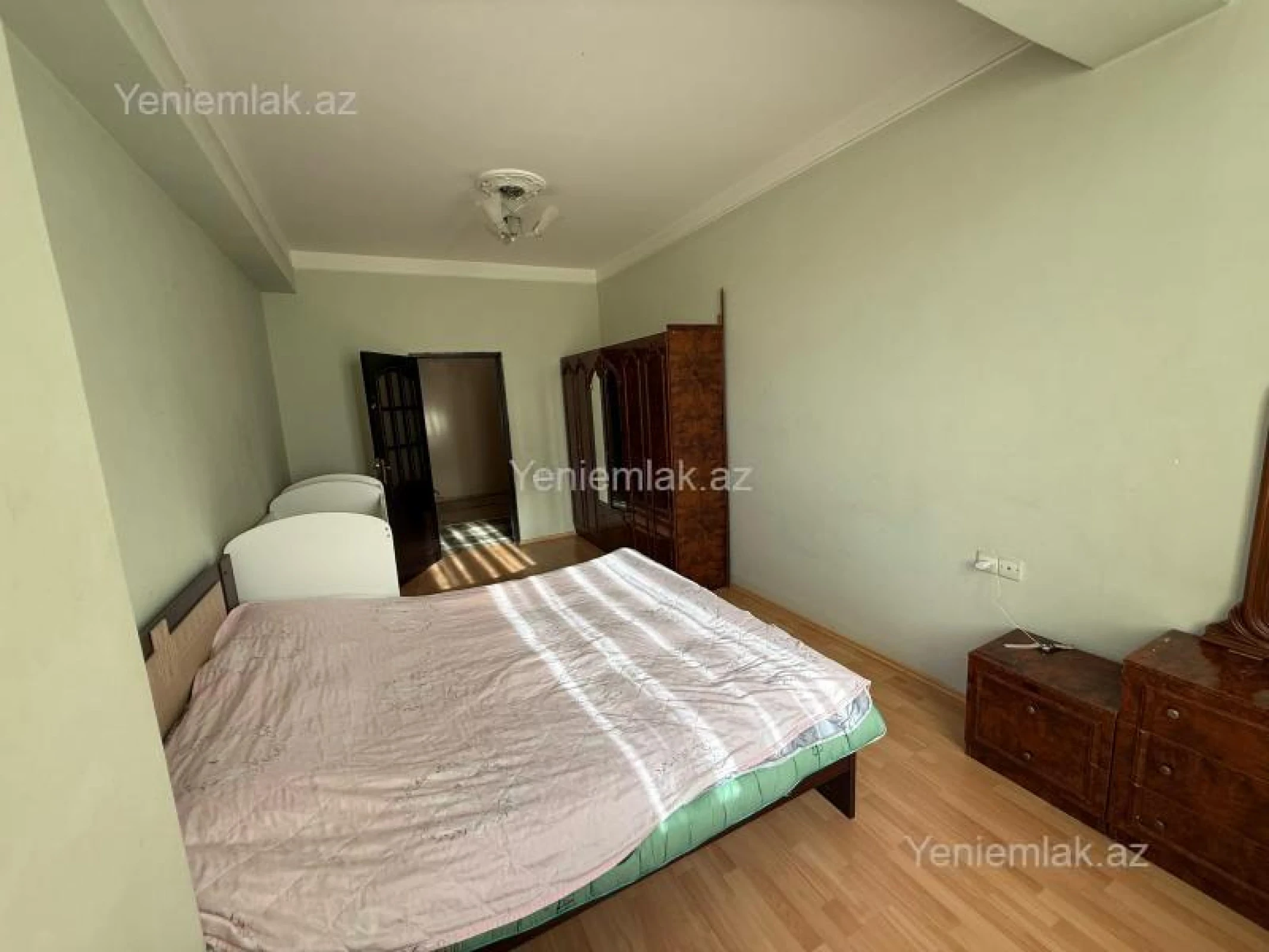 Satılır 2 otaqlı yeni tikili 91 m²