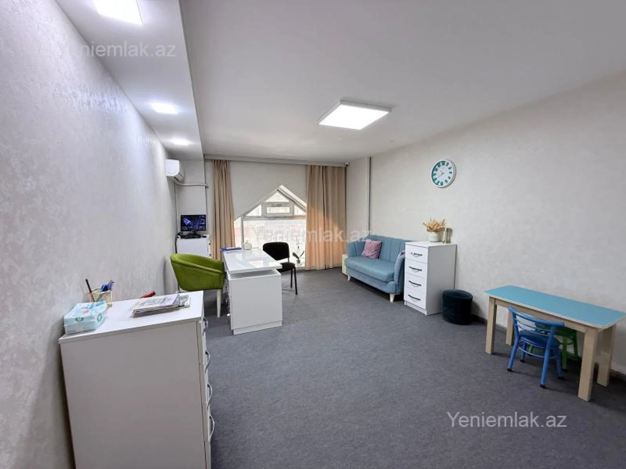 Satılır 6 otaqlı ofis 176.2 m²