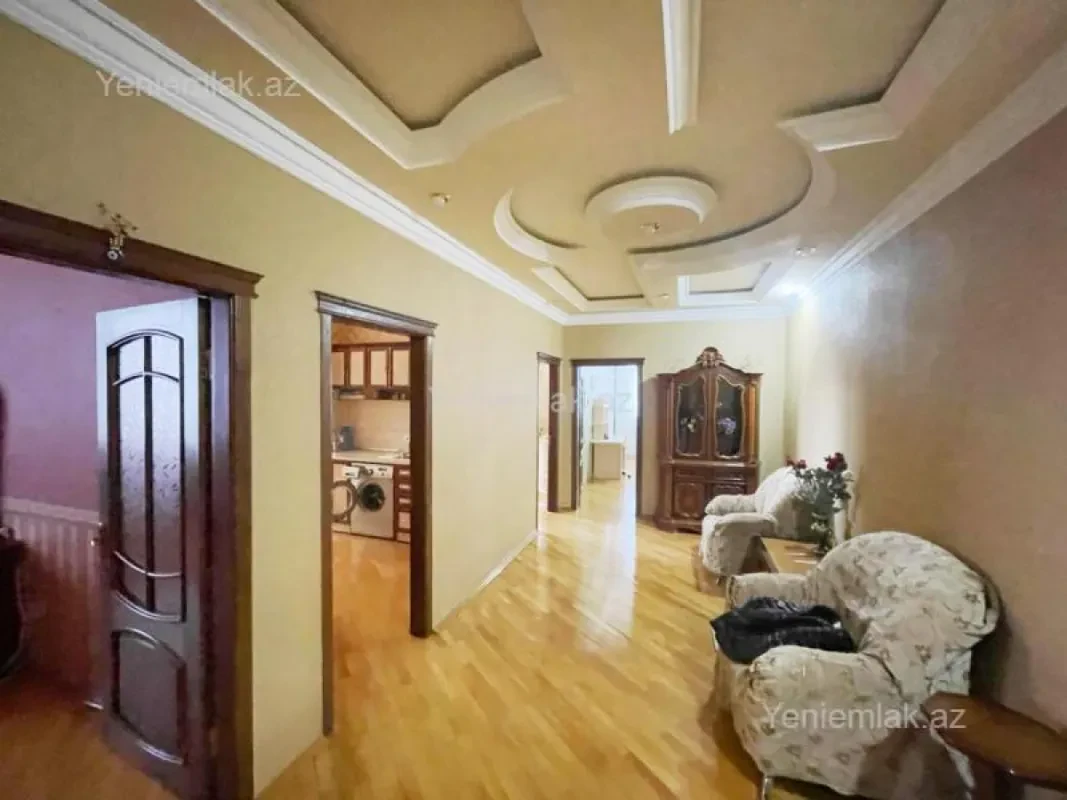 Satılır 3 otaqlı yeni tikili 122 m²