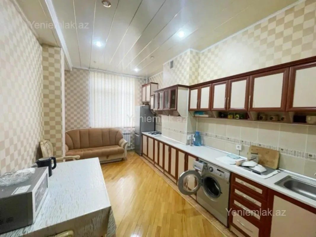 Satılır 3 otaqlı yeni tikili 122 m²