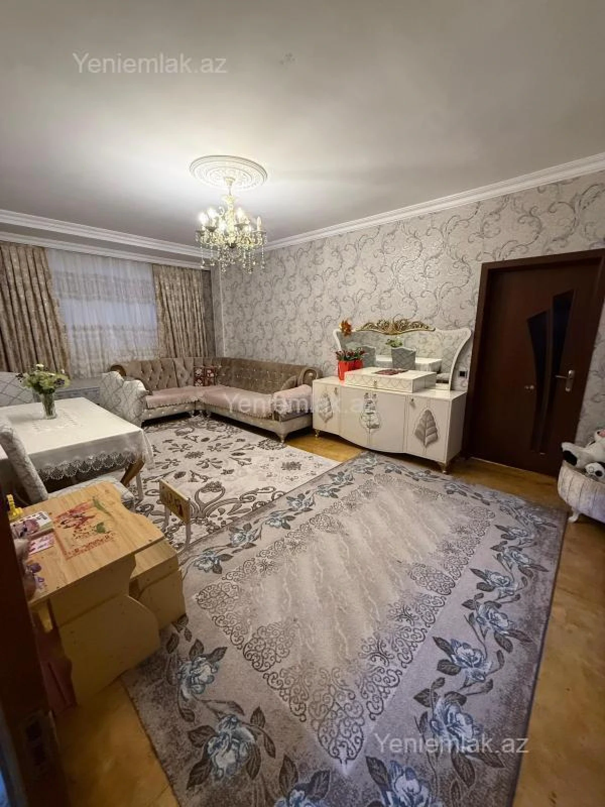 Satılır 4 otaqlı köhnə tikili 90 m²