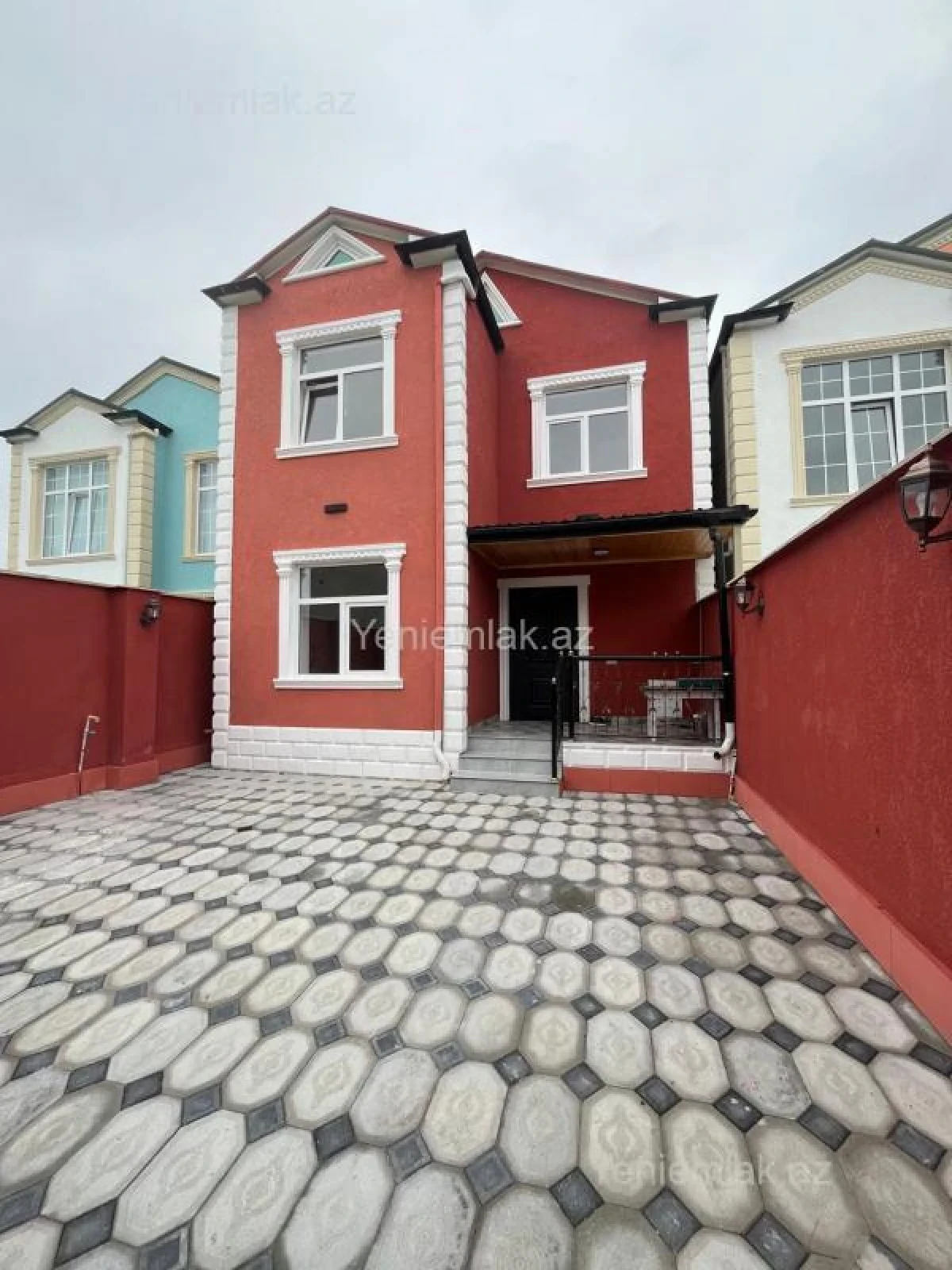 Satılır 4 otaqlı həyət evi 160 m²