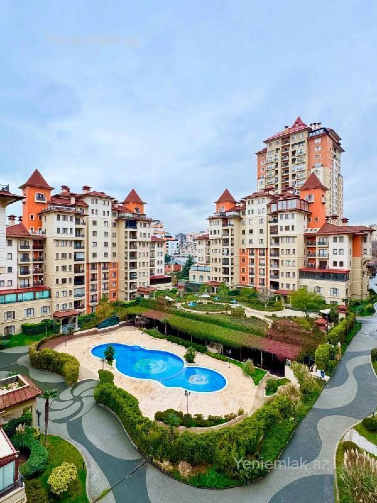 Satılır 5 otaqlı yeni tikili 535 m²