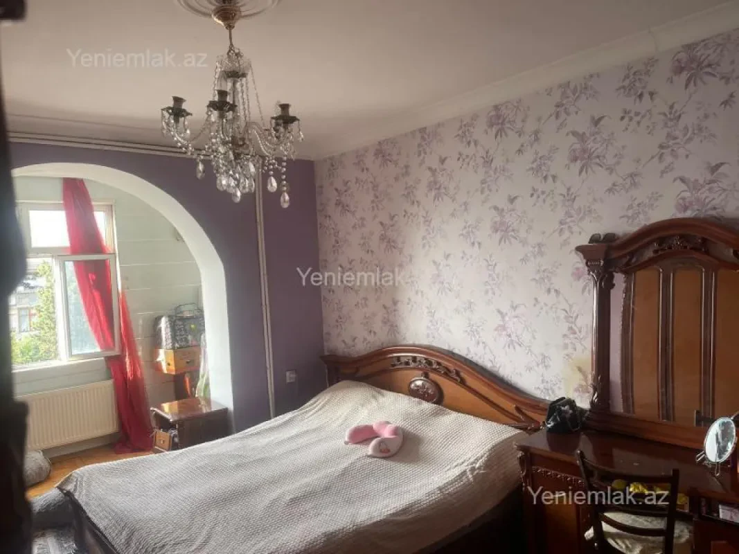 Satılır 3 otaqlı köhnə tikili 74 m²