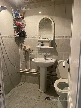 Satılır 3 otaqlı köhnə tikili 74 m²