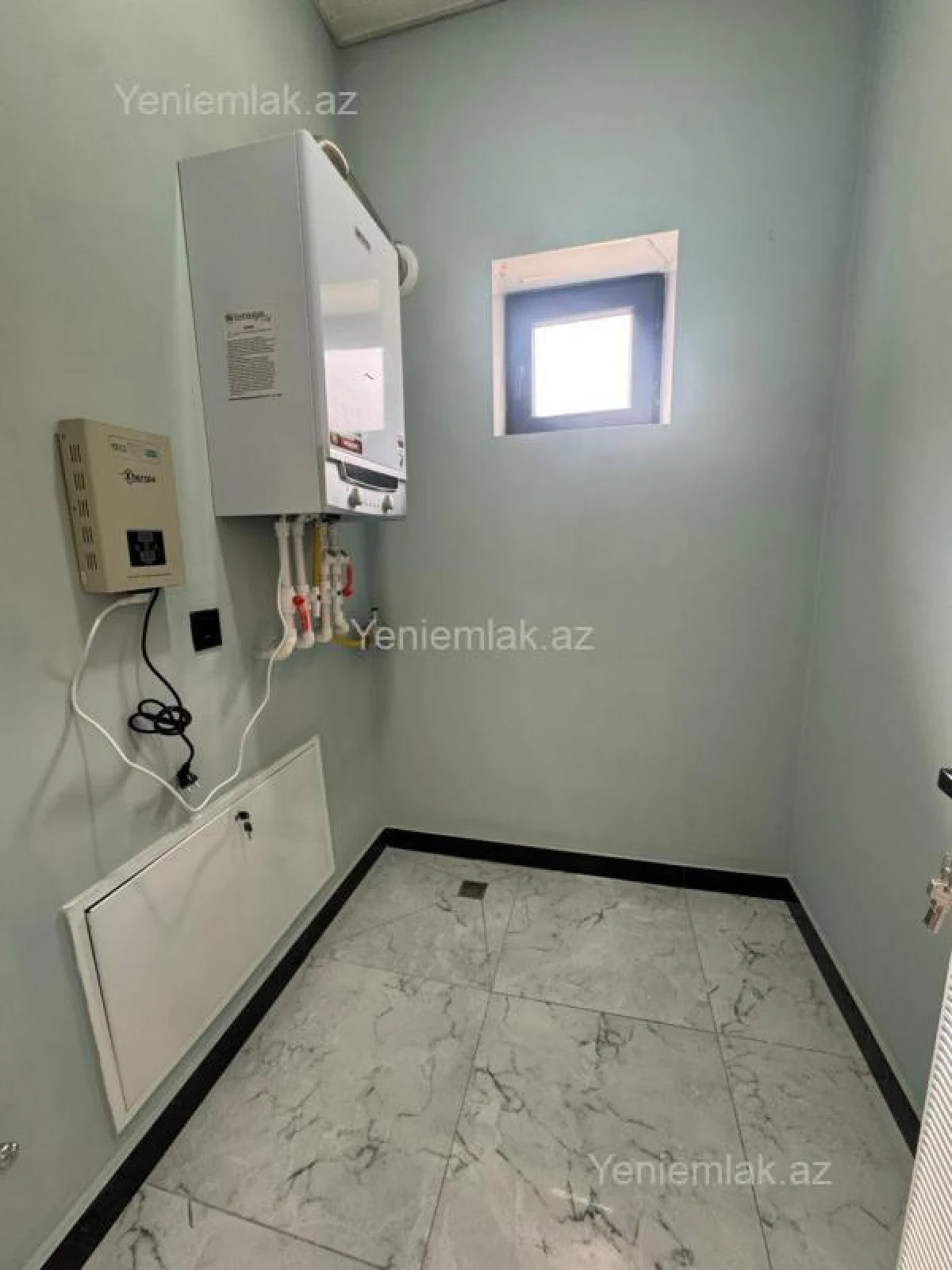 Satılır 5 otaqlı həyət evi 200 m²