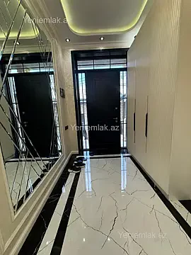 Satılır 5 otaqlı həyət evi 200 m²