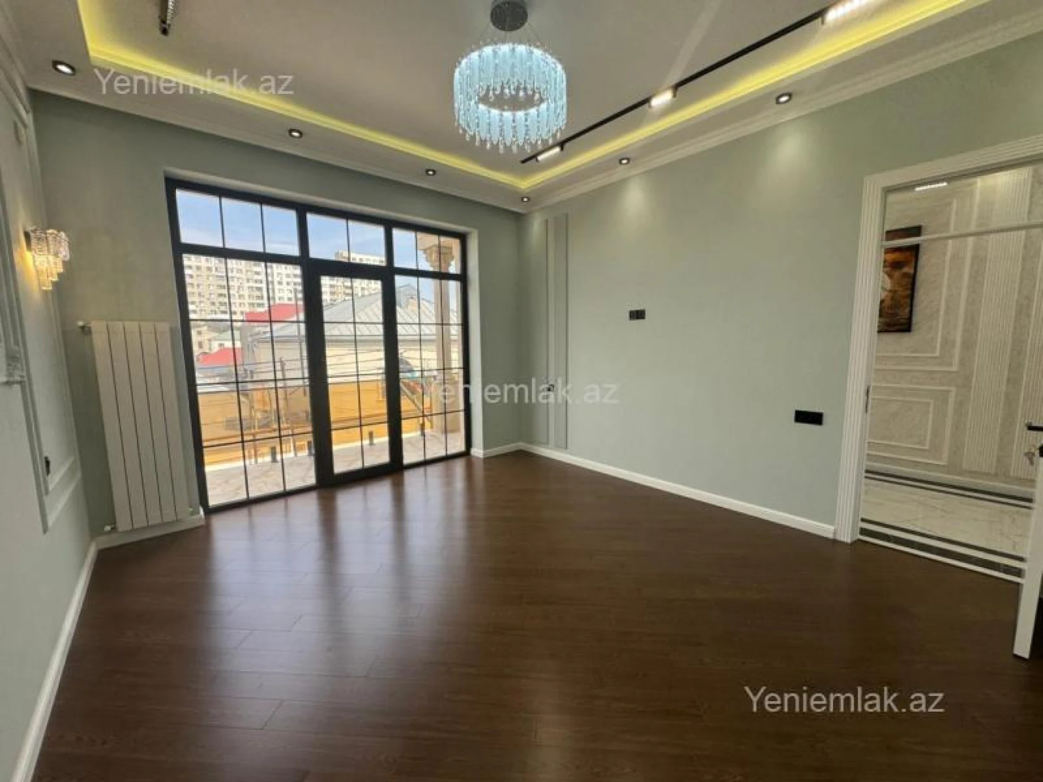 Satılır 5 otaqlı həyət evi 200 m²