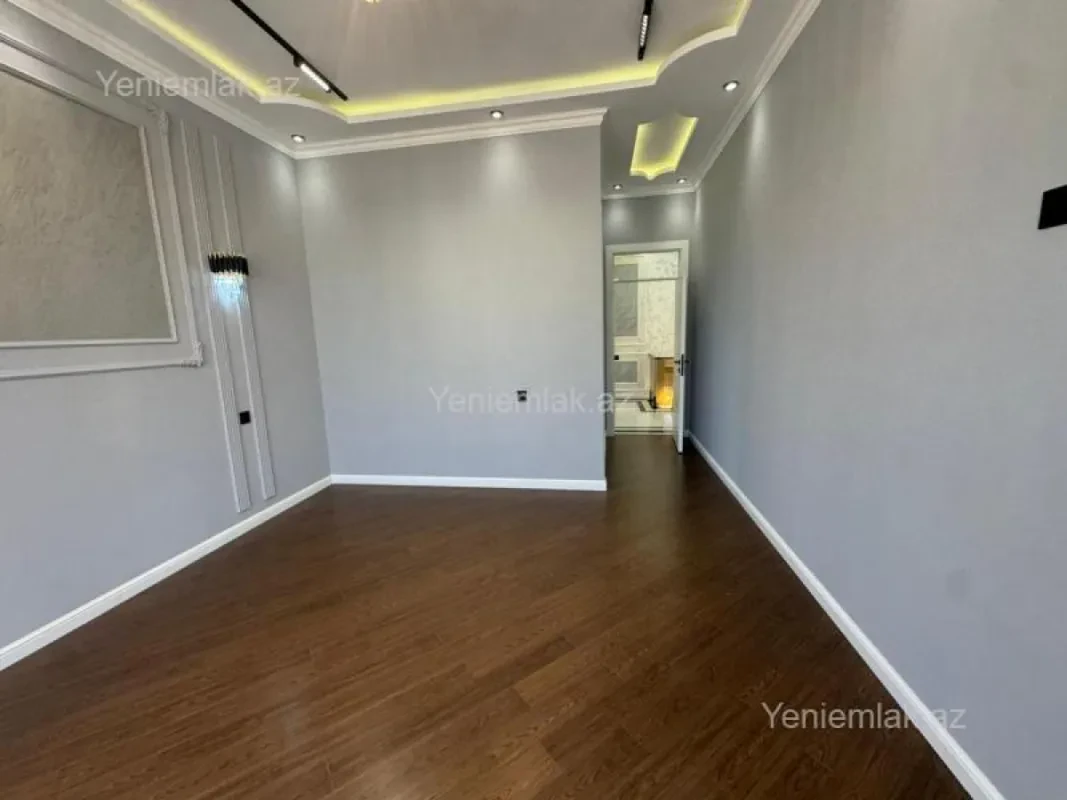 Satılır 5 otaqlı həyət evi 200 m²