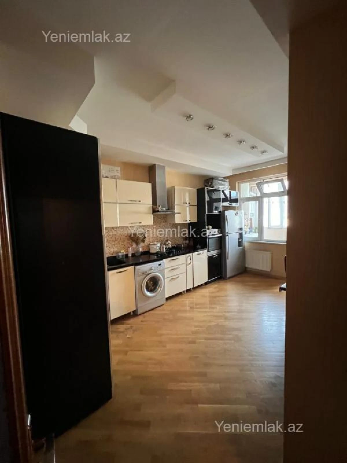 Satılır 3 otaqlı yeni tikili 132 m²