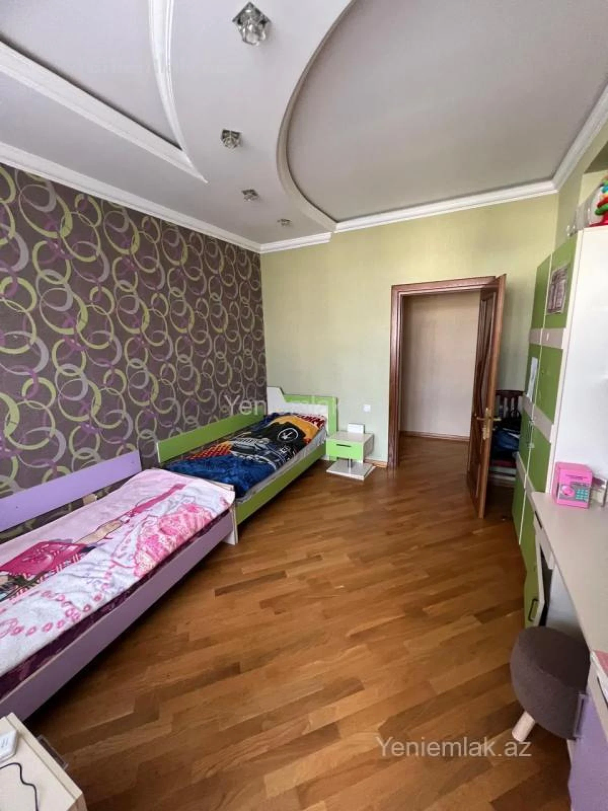Satılır 3 otaqlı yeni tikili 132 m²